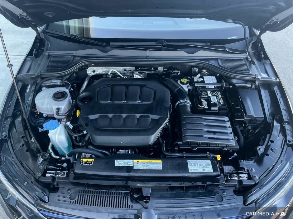 2024 Volkswagen Golf R BASE-9