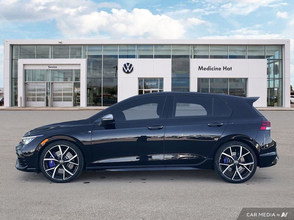 2024 Volkswagen Golf R BASE-2