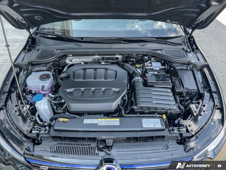 2025 Volkswagen Golf R R 4MOTION-9