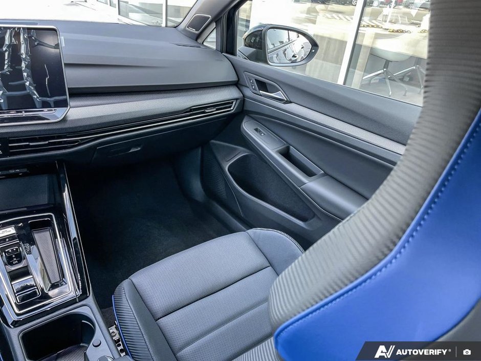 2025 Volkswagen Golf R R 4MOTION-24