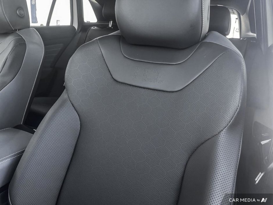 2025 Volkswagen ID.4 Pro S AWD-19