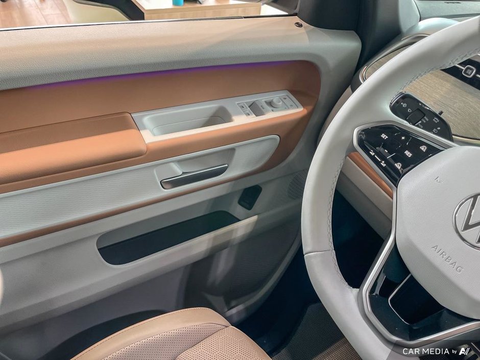 2025 Volkswagen ID. Buzz 1st Edition 4MOTION-16