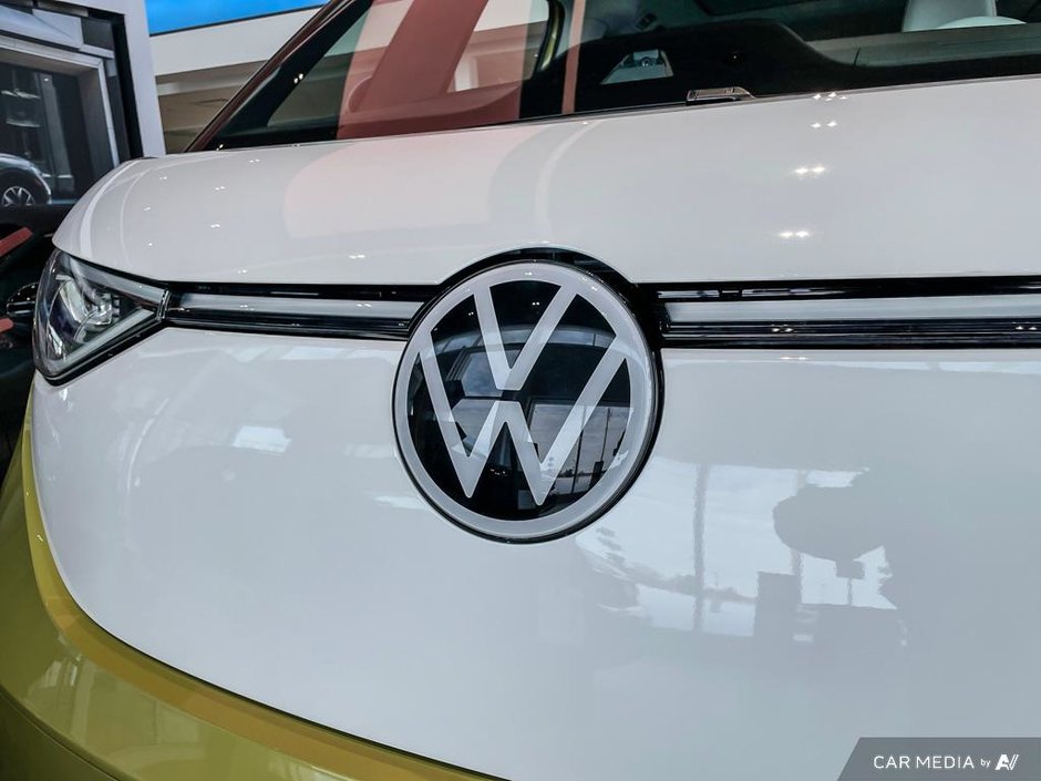 2025 Volkswagen ID. Buzz 1st Edition 4MOTION-8