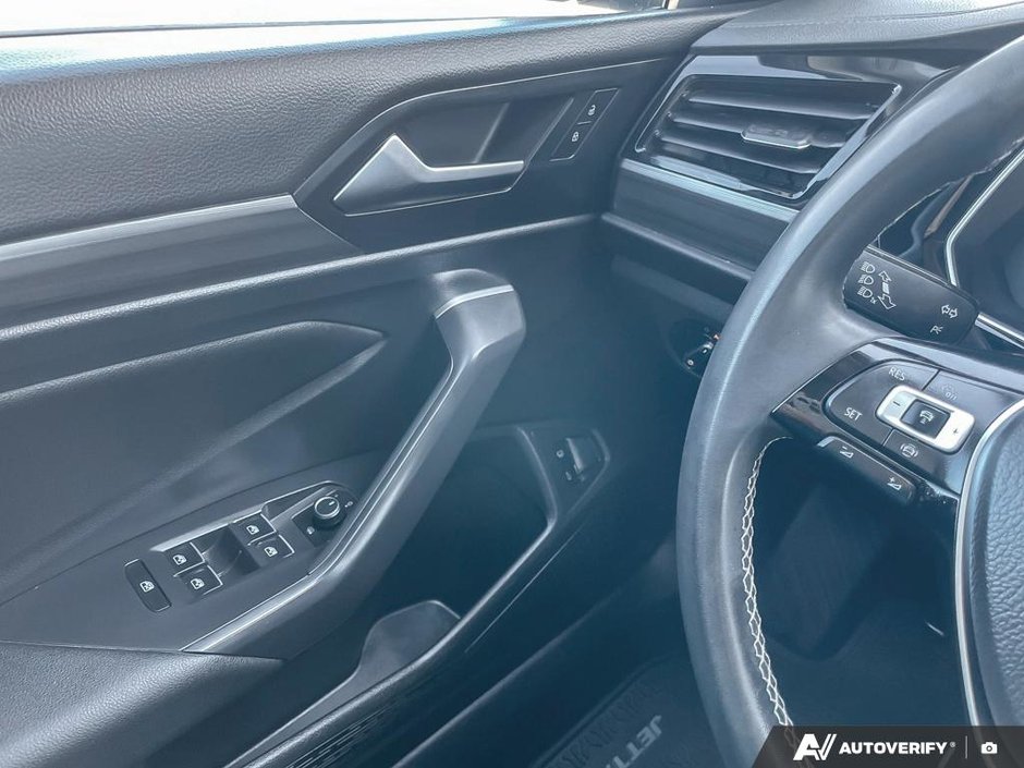 2021 Volkswagen Jetta Highline-16