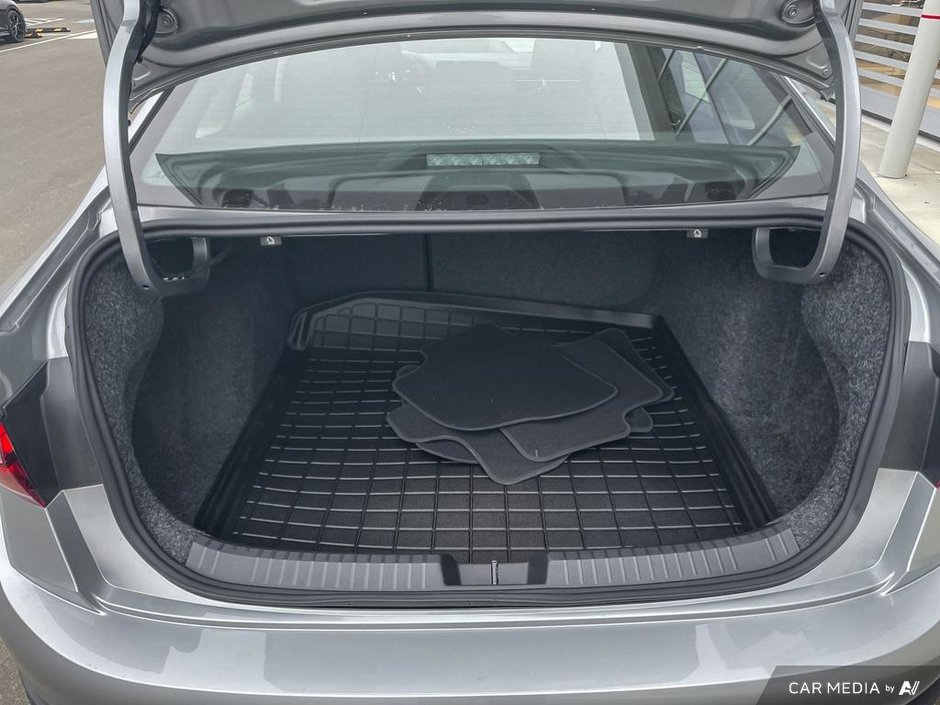 2025 Volkswagen Jetta Trendline-11
