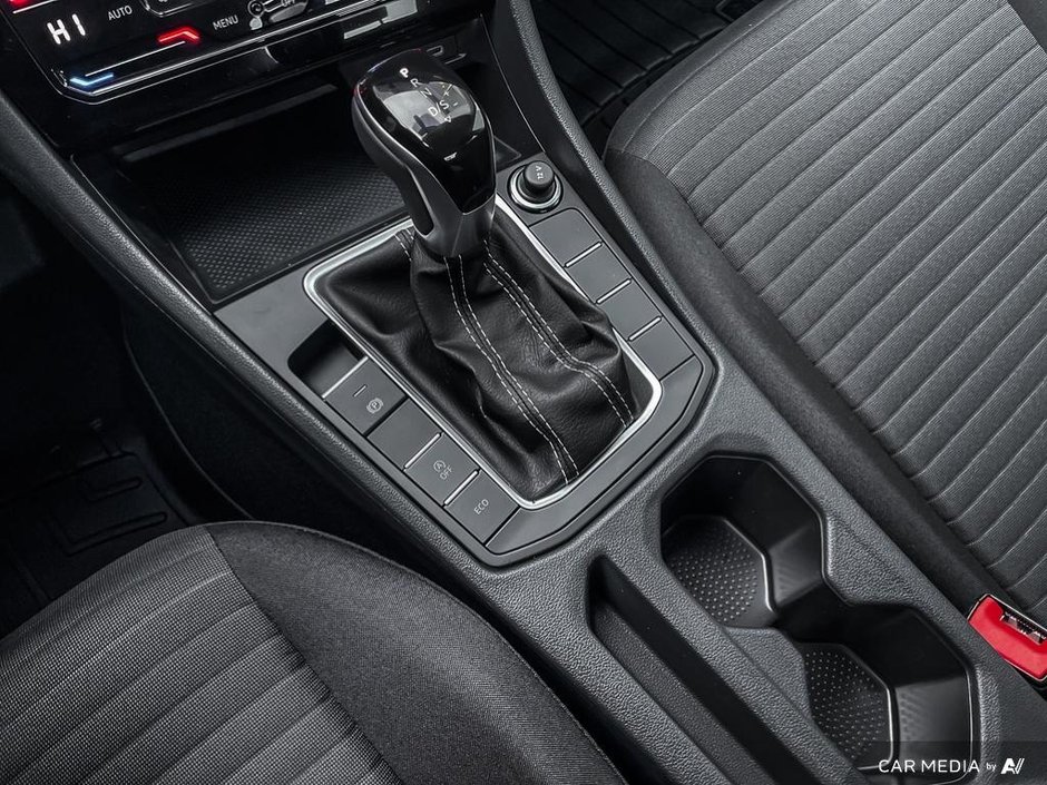 2025 Volkswagen Jetta Trendline-17