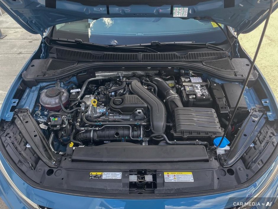 2025 Volkswagen Jetta Highline-9
