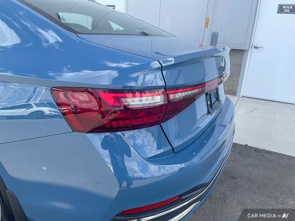2025 Volkswagen Jetta Highline-10
