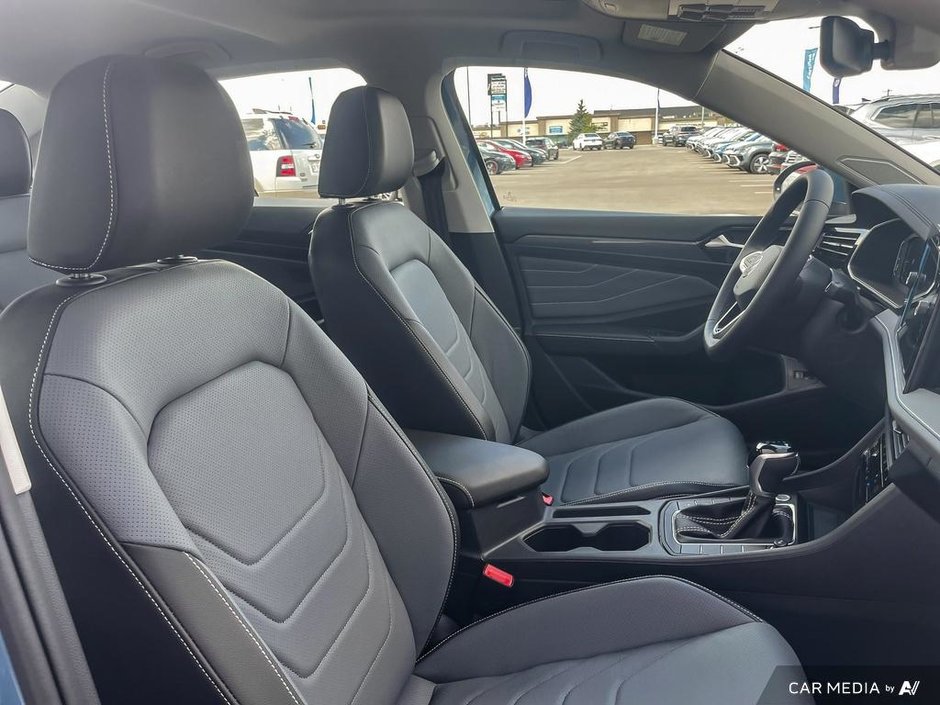 2025 Volkswagen Jetta Highline-21