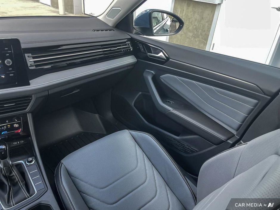 2025 Volkswagen Jetta Highline-24