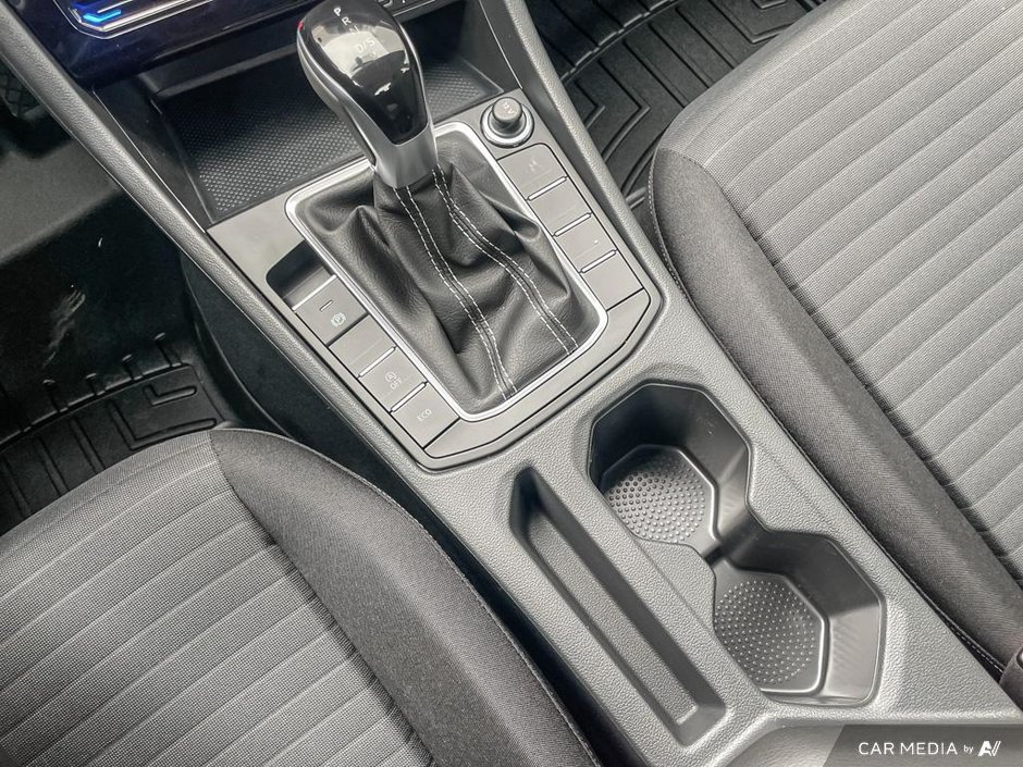 2025 Volkswagen Jetta Trendline-17