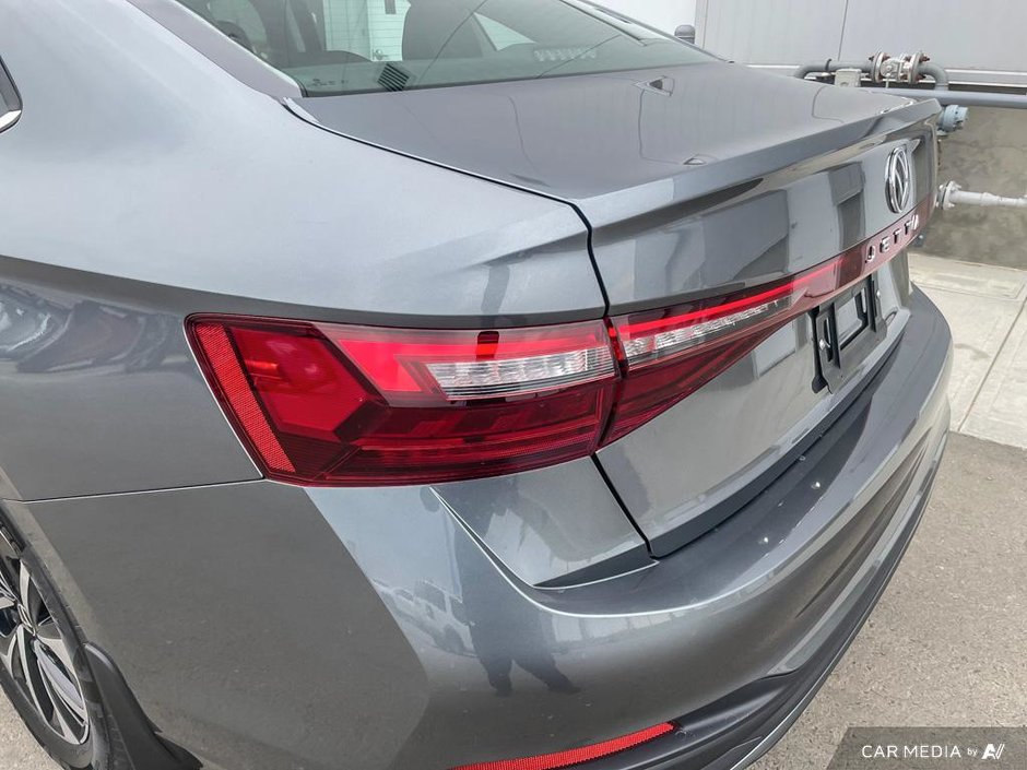 2025 Volkswagen Jetta Trendline-10
