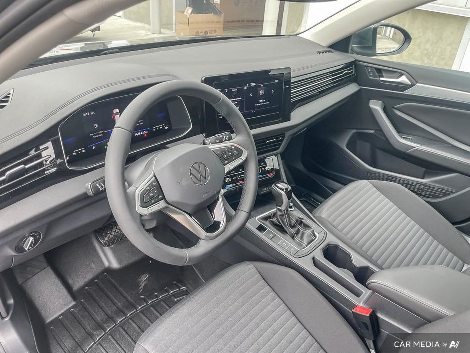 2025 Volkswagen Jetta Trendline-12