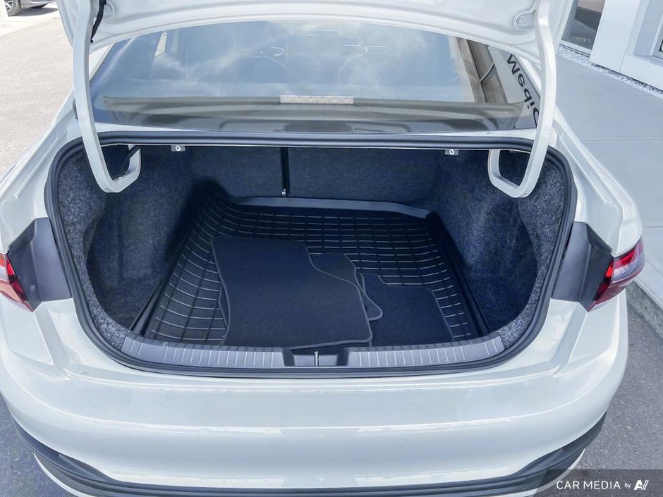 2025 Volkswagen Jetta Comfortline-11