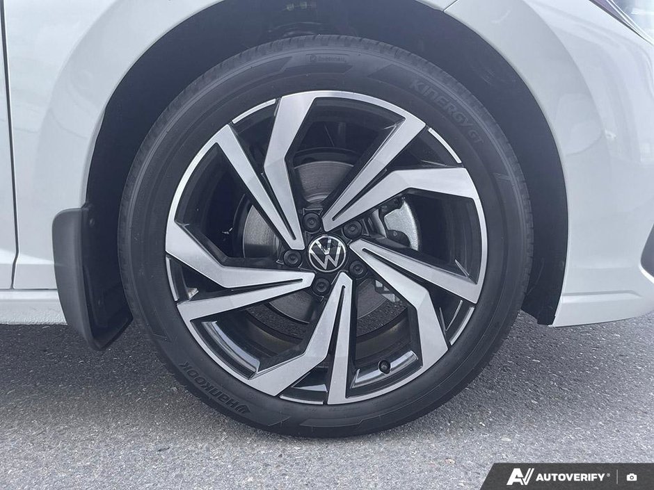 2025 Volkswagen Jetta Highline-6