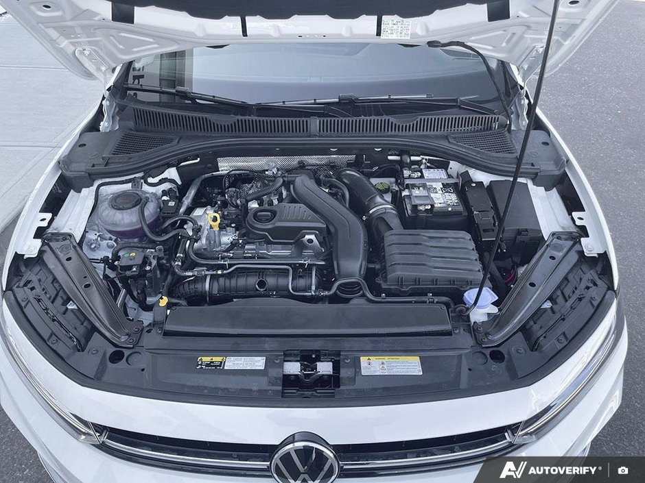 2025 Volkswagen Jetta Highline-10