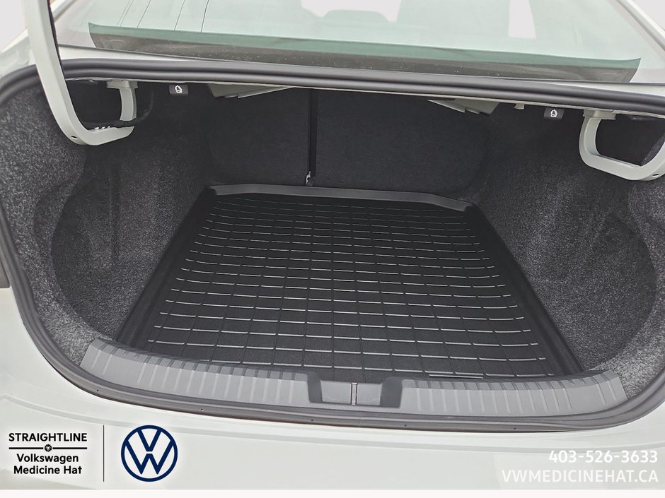 2025 Volkswagen JETTA Highline-5