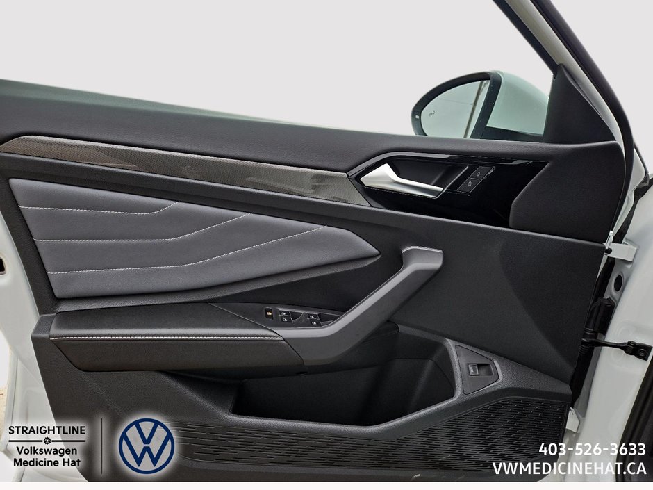 2025 Volkswagen JETTA Highline-11