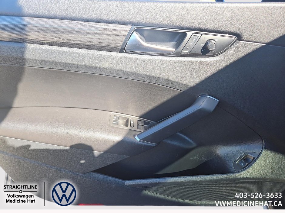 2020 Volkswagen PASSAT Highline-11