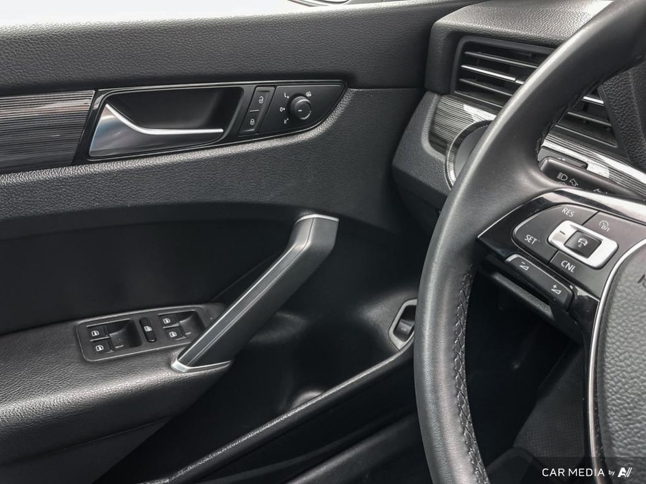 2021 Volkswagen Passat Highline-16