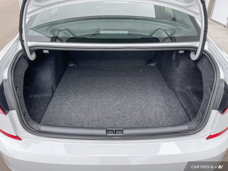 2021 Volkswagen Passat Highline-11