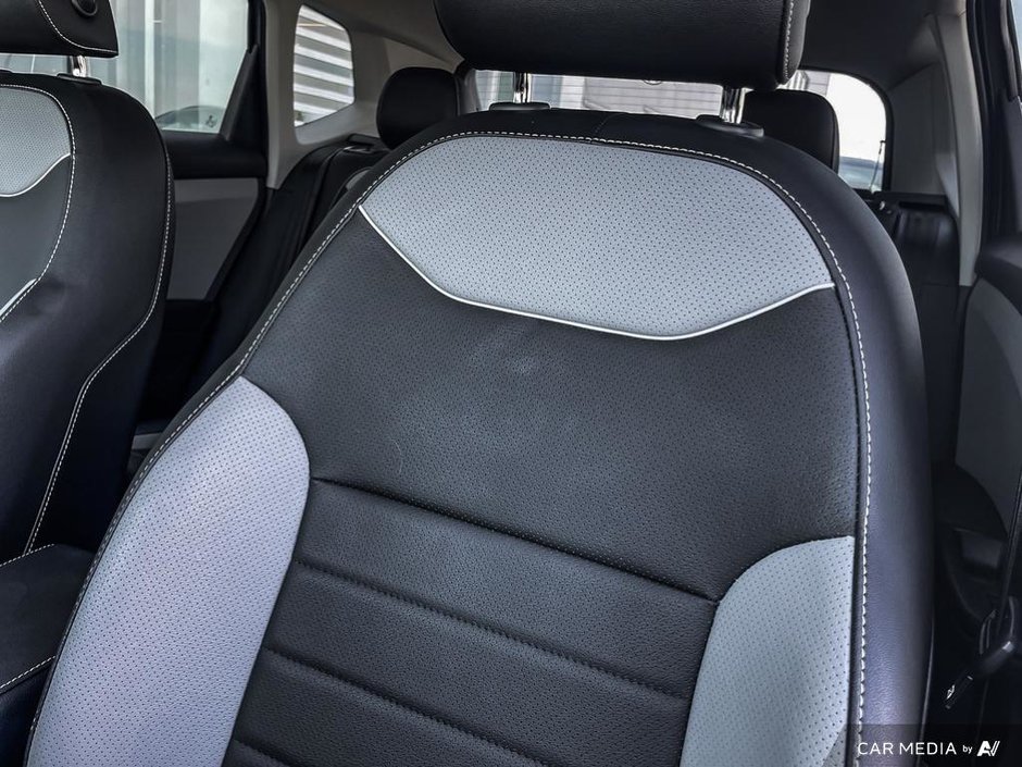 2023 Volkswagen Taos Highline-19