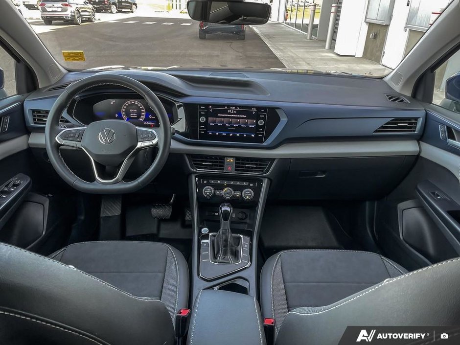 2023 Volkswagen Taos Comfortline-23