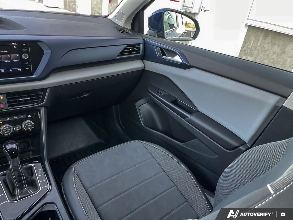 2023 Volkswagen Taos Comfortline-24