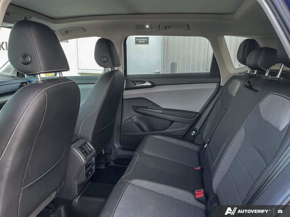 2023 Volkswagen Taos Comfortline-22