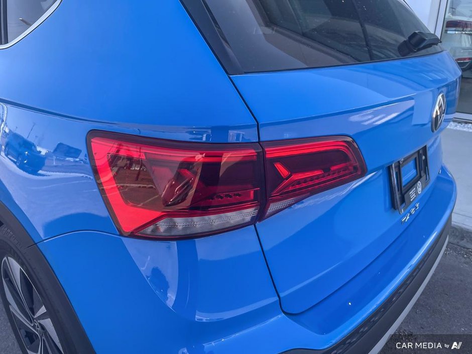 2024 Volkswagen Taos Highline-10