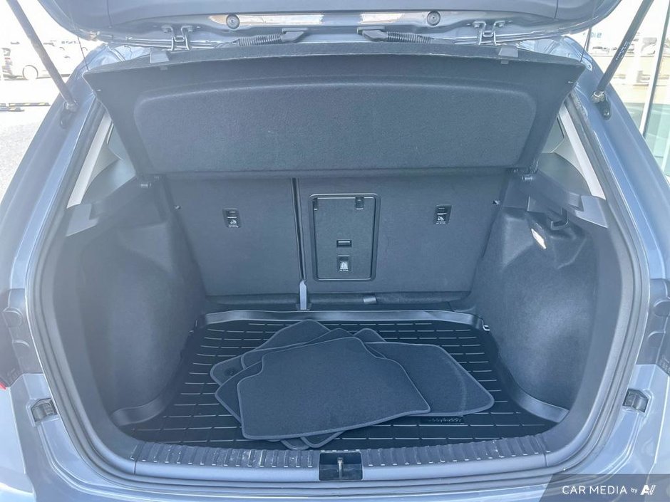 2024 Volkswagen Taos Comfortline-11