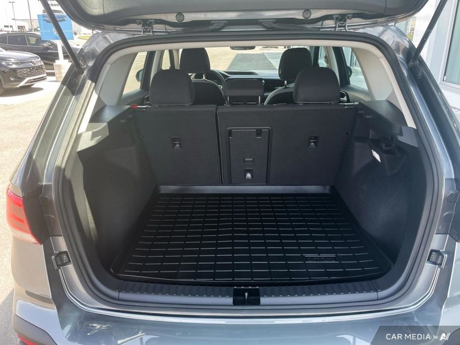 2024 Volkswagen Taos Trendline-11
