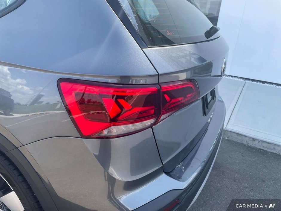 2024 Volkswagen Taos Trendline-10