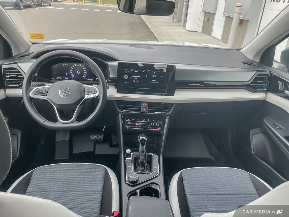 2025 Volkswagen Taos Trendline 4MOTION-23