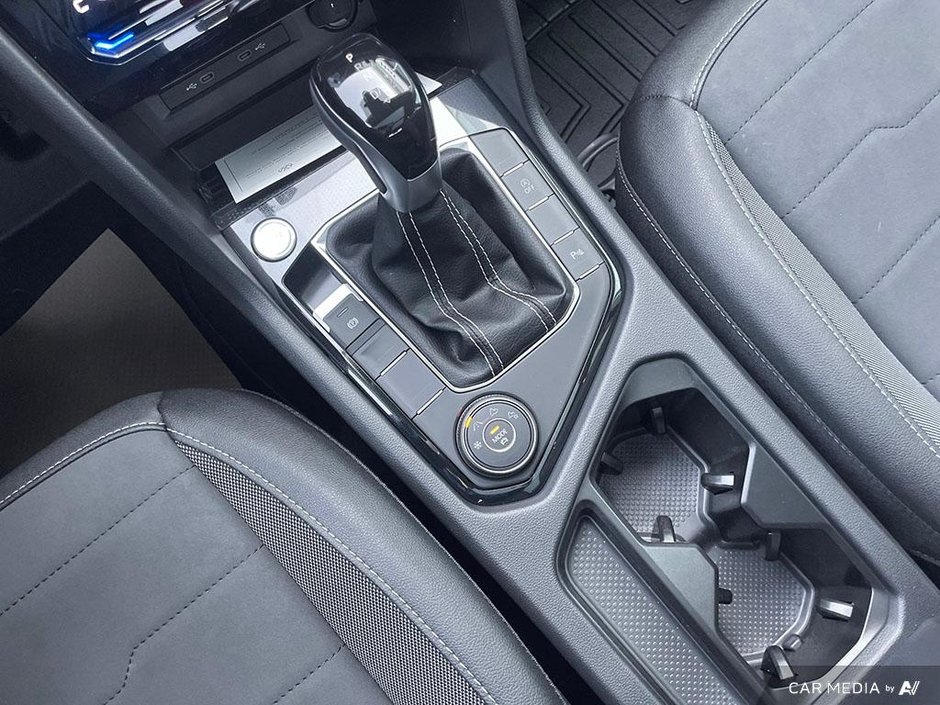 2025 Volkswagen Taos Comfortline Black Edition 4MOTION-20