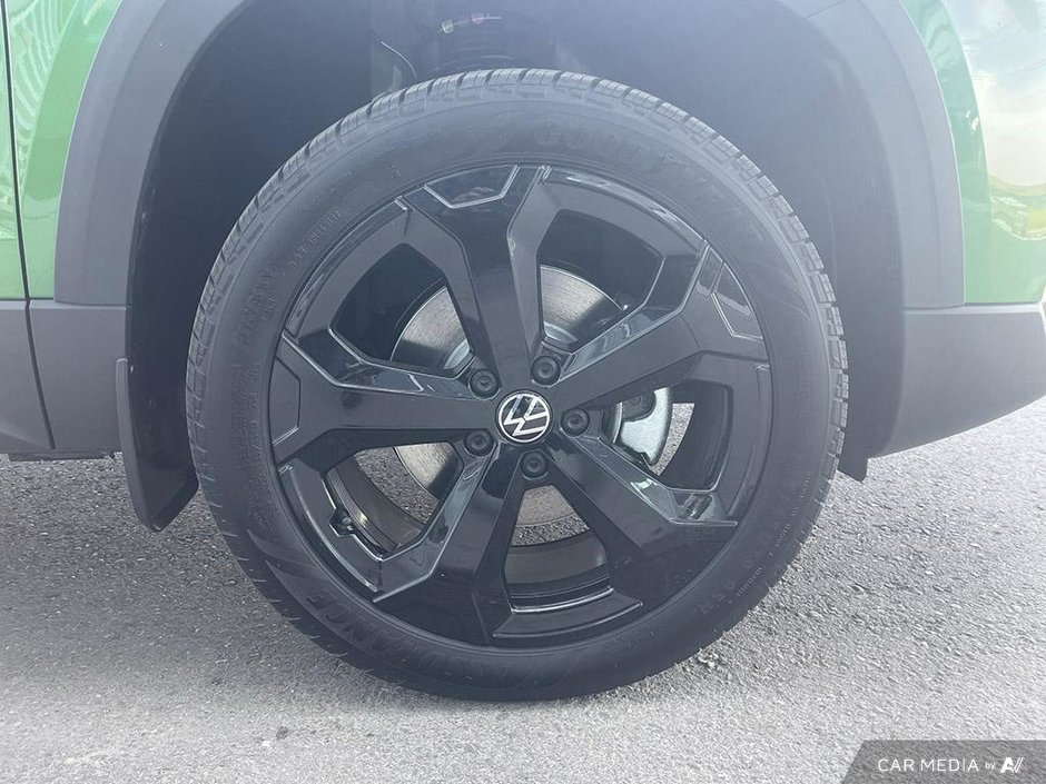 2025 Volkswagen Taos Comfortline Black Edition 4MOTION-6