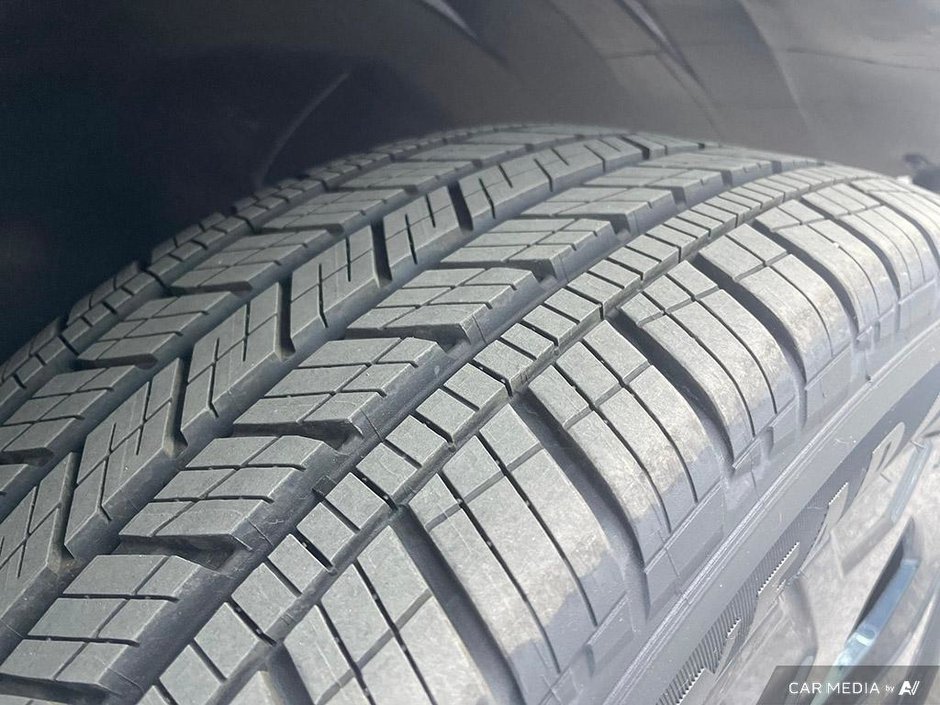 2025 Volkswagen Taos Comfortline Black Edition 4MOTION-7