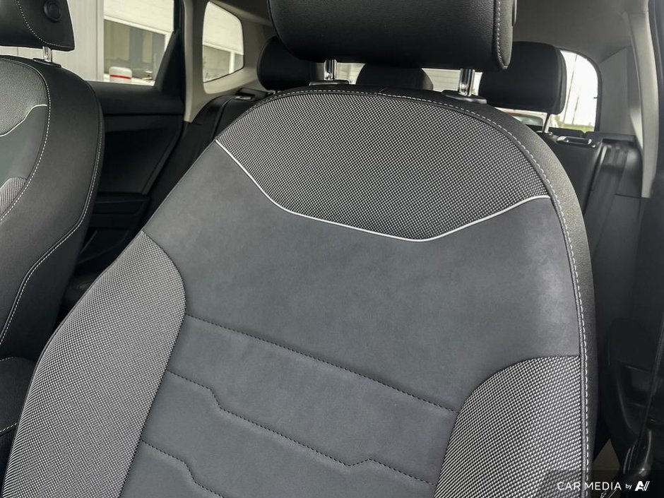 2025 Volkswagen Taos Comfortline Black Edition 4MOTION-19