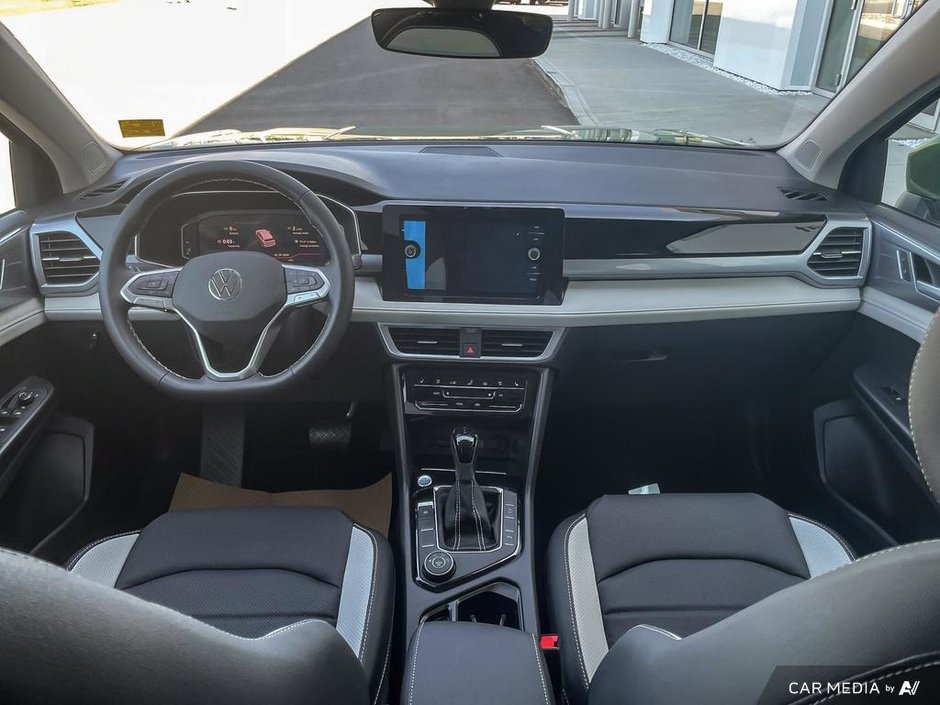 2025 Volkswagen Taos Highline 4MOTION-23