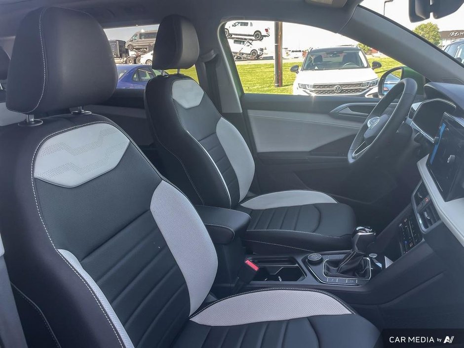 2025 Volkswagen Taos Highline 4MOTION-21