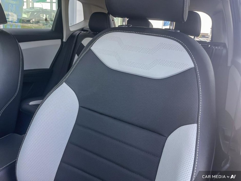 2025 Volkswagen Taos Highline 4MOTION-19