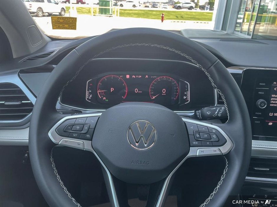 2025 Volkswagen Taos Highline 4MOTION-13