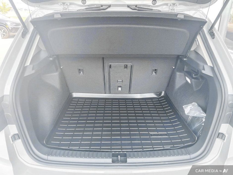 2025 Volkswagen Taos Comfortline 4MOTION-11