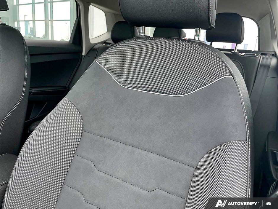 2026 Volkswagen Taos Comfortline Black Edition 4MOTION-21