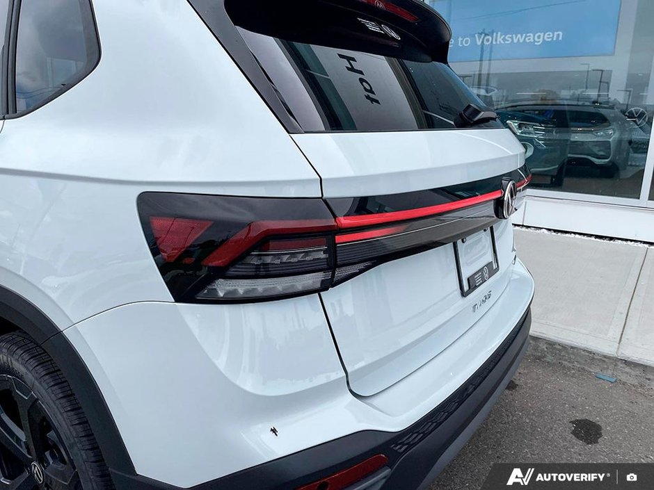 2026 Volkswagen Taos Comfortline Black Edition 4MOTION-11