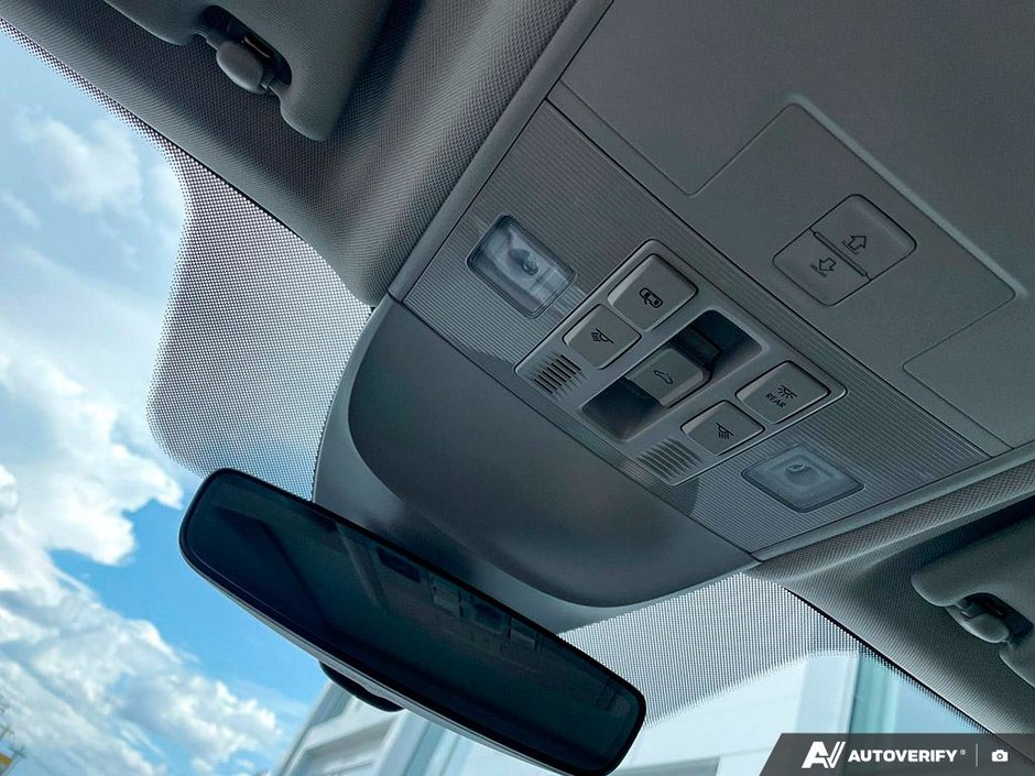 2026 Volkswagen Taos Comfortline Black Edition 4MOTION-18