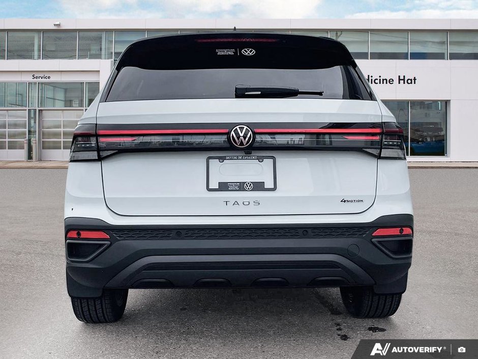 2026 Volkswagen Taos Comfortline Black Edition 4MOTION-4