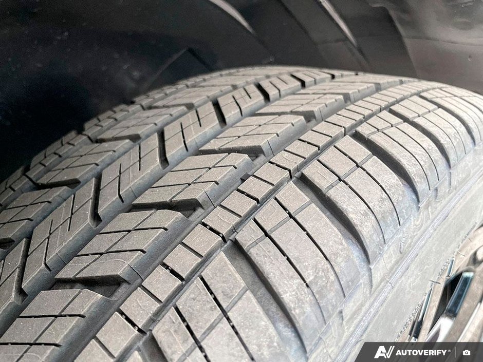 2026 Volkswagen Taos Comfortline Black Edition 4MOTION-7