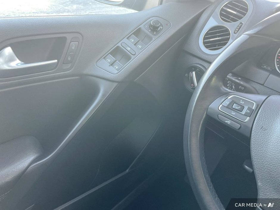2014 Volkswagen Tiguan Comfortline-16