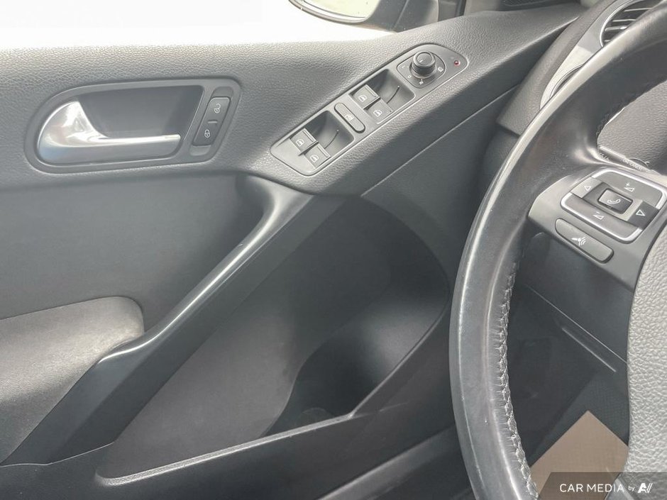 2016 Volkswagen Tiguan Comfortline-16